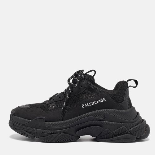 Balenciaga Black Nubuck Triple S Lace Up Sneakers Size 39 - Balenciaga - Modalova