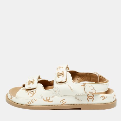 Chanel White Leather Dad Flat Sandals Size 38.5 - Chanel - Modalova