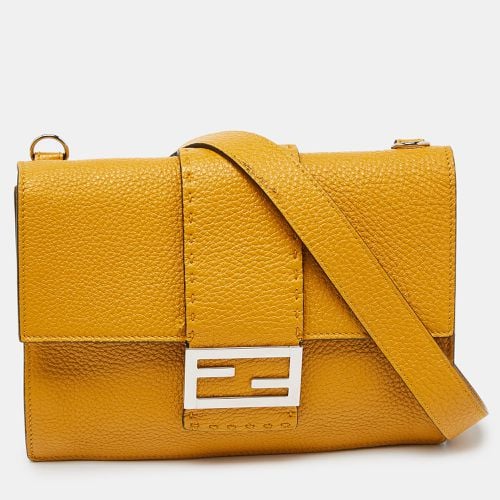 Fendi Yellow Selleria Leather Flat Baguette Messenger Bag - Fendi - Modalova