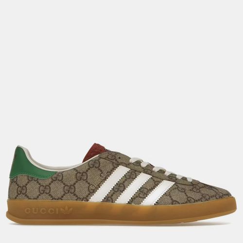 Gucci x Adidas Beige GG Monogram Gazelle Low Top Sneaker EU 42 - Gucci - Modalova