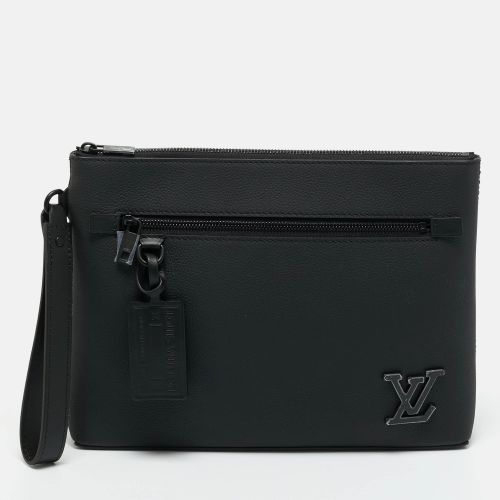 Louis Vuitton Black Leather Aerogram Takeoff Pouch - Louis Vuitton - Modalova