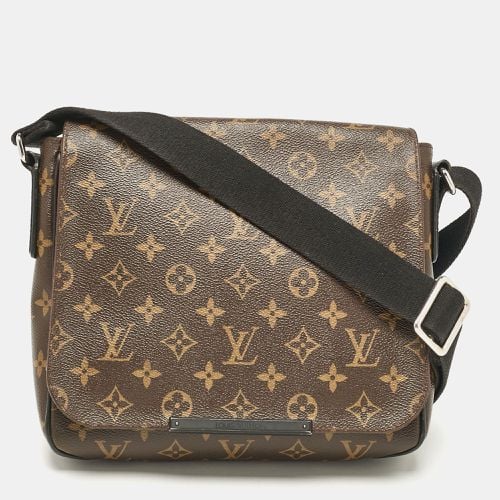 Louis Vuitton Monogram Canvas District PM Bag - Louis Vuitton - Modalova