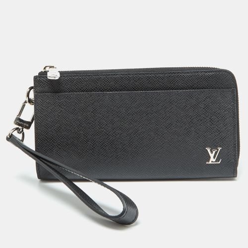 Louis Vuitton Black Leather Taiga Zippy Dragonne Wallet - Louis Vuitton - Modalova