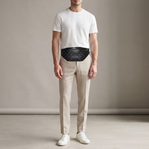 Discovery PM Monogram Eclipse Canvas Bumbag - Louis Vuitton - Modalova