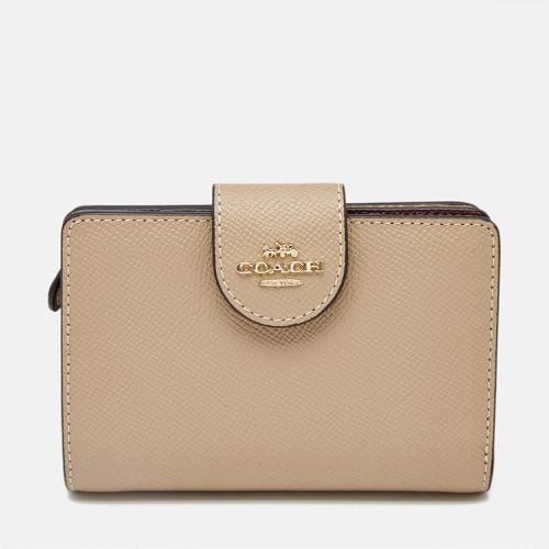 Coach Beige Leather Corner Zip Compact Wallet - Coach - Modalova