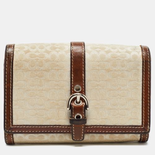 Coach Brown Signature Canvas and Leather Buckle Flap Wallet - Coach - Modalova