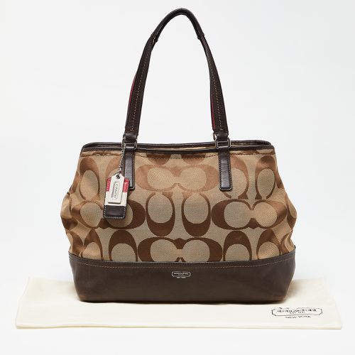 Coach Brown/Beige Signature Canvas and Leather Hamptons Weekend Tote - Coach - Modalova