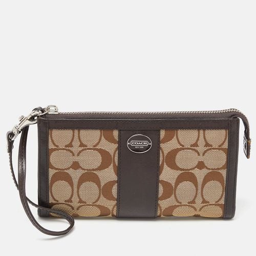 Coach Brown/Beige Signature Canvas and Leather Zip Wristlet Pouch - Coach - Modalova