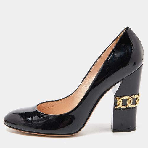 Casadei Black Patent Leather Chain Motif Block Heel Round Toe Pumps Size 38.5 - Casadei - Modalova