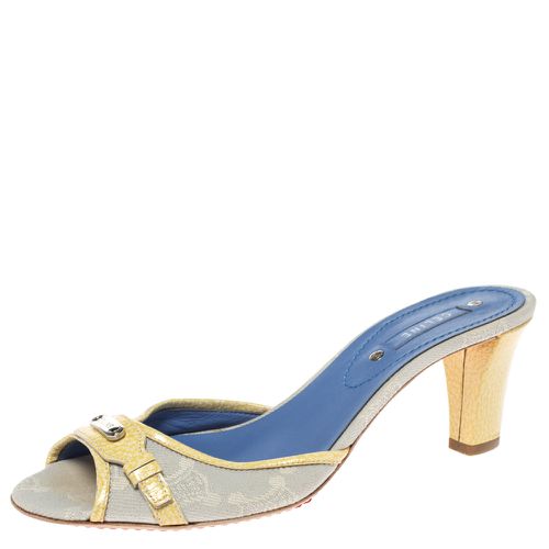 Celine Off-White/Yellow Macadam Canvas And Patent Trim Slide Sandals Size 39.5 - Celine - Modalova