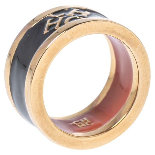 CH Carolina Herrera Black Logo Enamel Gold Tone Band Ring EU 56 - CH Carolina Herrera - Modalova