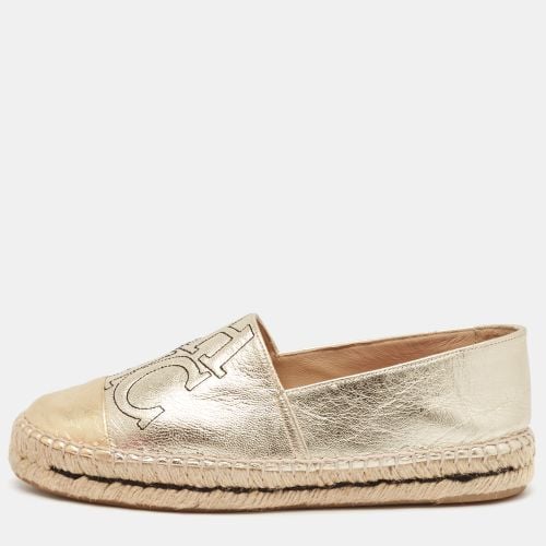 CH Carolina Herrera Gold Leather Slip On Espadrille Flats Size 38 - CH Carolina Herrera - Modalova