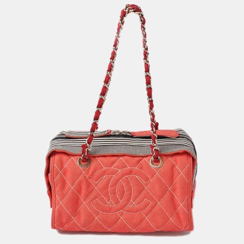 Chanel Red Quilted Denim Medium CC Chain Bowler Bag - Chanel - Modalova