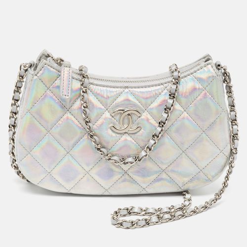 Chanel Silver Iridescent Quilted Patent Leather CC Chain Clutch - Chanel - Modalova