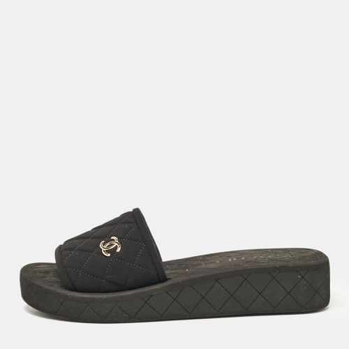 Chanel Black Quilted Neoprene CC Slide Sandals Size 36 - Chanel - Modalova