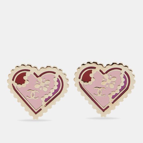 CC Heart Enamel Gold Tone Clip On Earring - Chanel - Modalova