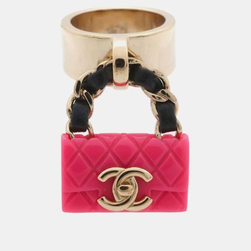 Chanel Pink Gold Plated Resin Calf Leather Matelasse Bag Bag Charm Ring Size 12 - Chanel - Modalova