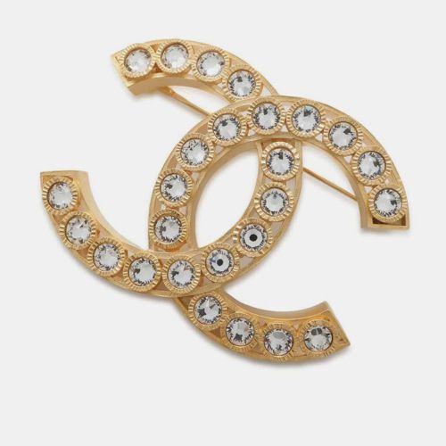 Chanel Gold Metal Rhinestone CC Logo Brooch - Chanel - Modalova