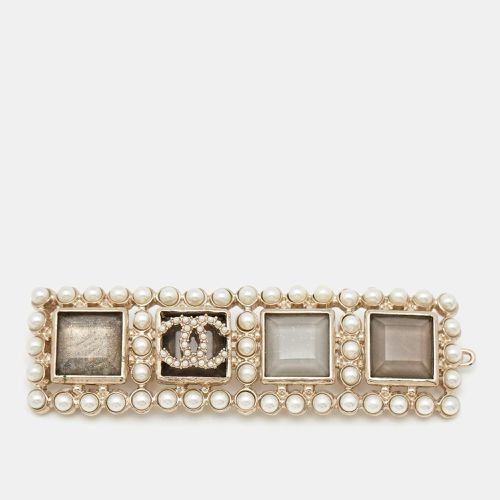 Chanel CC Resin Faux Pearl Gold Tone Hair Pin - Chanel - Modalova