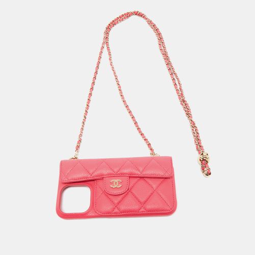 Quilted Caviar Leather Pearl Crush iPhone Chain Case - Chanel - Modalova