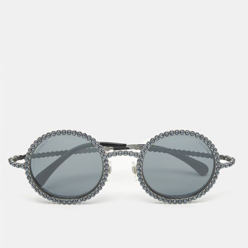 Grey/ 71138 Pearl Round Sunglasses - Chanel - Modalova