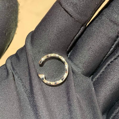 Chanel Coco Diamond-Set White Gold Clip Earrings - Chanel - Modalova