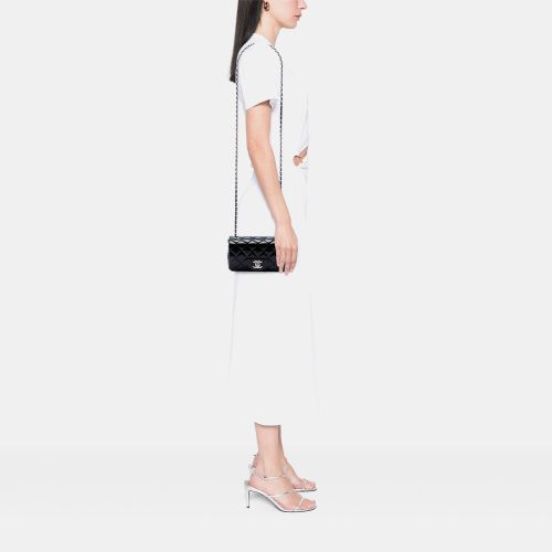 Extra Mini Rectangular Classic Flap Patent Leather Single Flap Bag - Chanel - Modalova