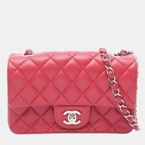 Classic Mini Rectangular Lambskin Leather Flap Bag - Chanel - Modalova