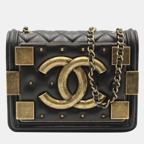 Lambskin Leather Studded Boy Brick Bag - Chanel - Modalova