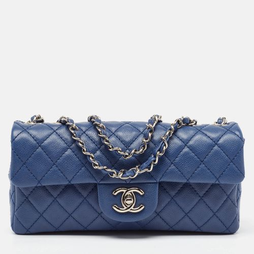 Quilted Caviar Leather East/West Classic Flap Bag - Chanel - Modalova