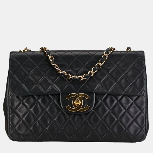 Leather Classic Maxi Flap Bag Shoulder Bags - Chanel - Modalova