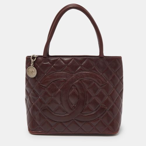 Chanel Burgundy Quilted Caviar Leather Medallion Tote - Chanel - Modalova