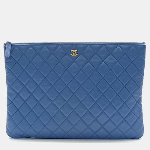 Leather Large Ombre Quilted O-Case Clutch Bag - Chanel - Modalova