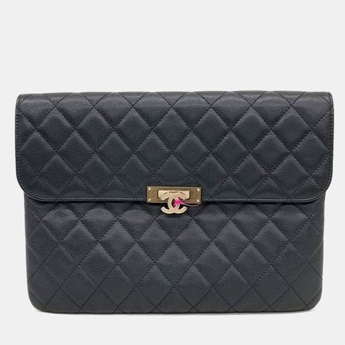 Chanel Black Caviar Quilted Medium Golden Class Pouch - Chanel - Modalova