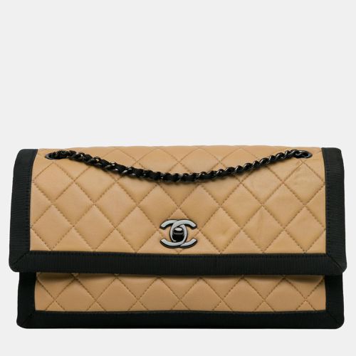 Chanel Brown/Beige Medium Quilted Lambskin Grosgrain Two Tone Flap - Chanel - Modalova