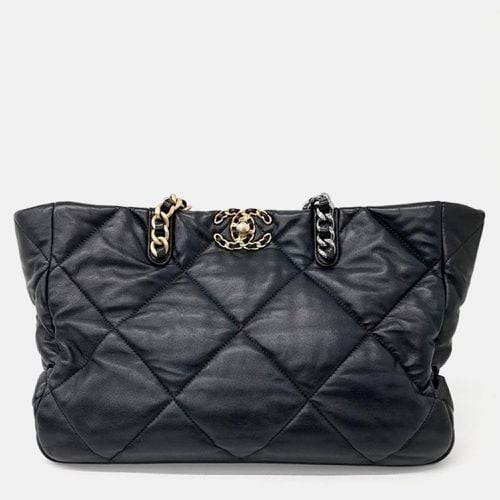 Chanel Black Leather 19 Chain Shoulder Bag - Chanel - Modalova