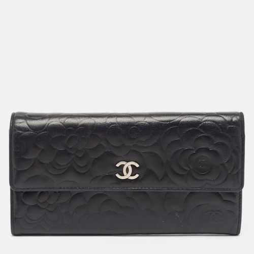 Chanel Black Camellia Embossed Leather Large Flap Wallet - Chanel - Modalova