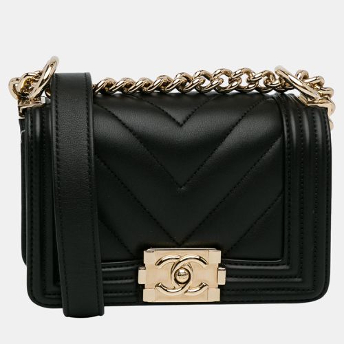 Chanel Black Small Chevron Boy Flap - Chanel - Modalova