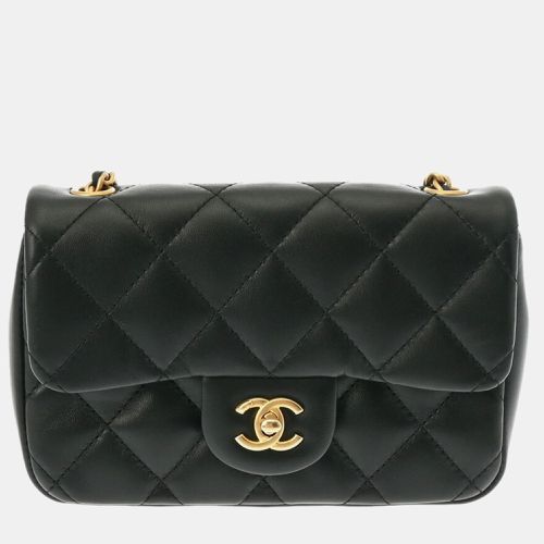 Lambskin Leather Mini Heart Charms Flap Bag - Chanel - Modalova