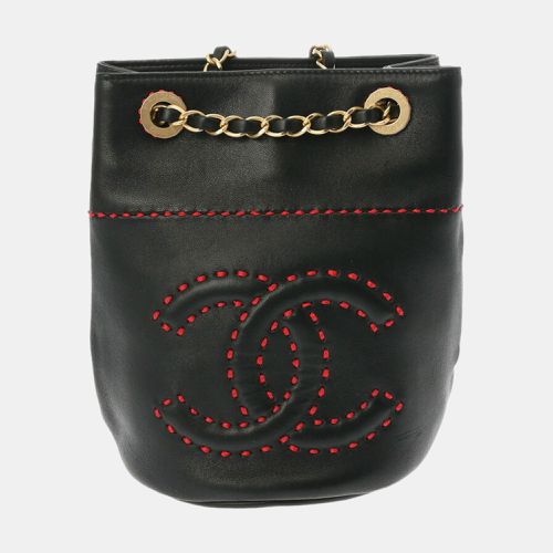 Chanel Black Leather CC Drawstring Bucket Bag - Chanel - Modalova