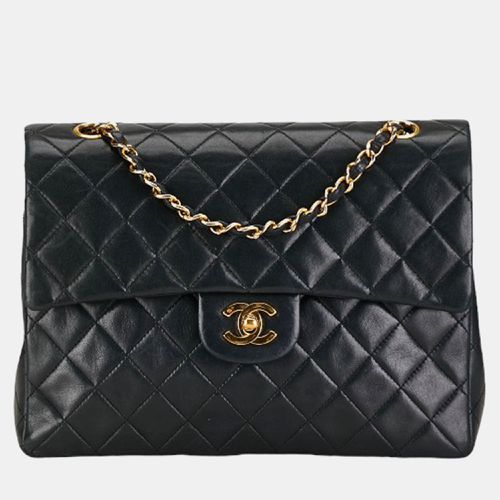 Chanel Black Lambskin Leather Medium Classic Double Flap Shoulder Bag - Chanel - Modalova