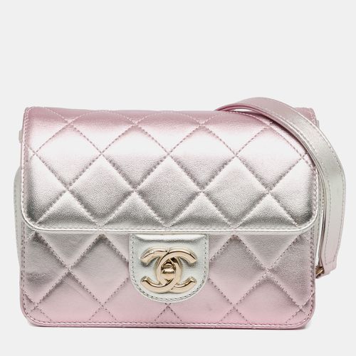 Chanel Mini Metallic Lambskin Like a Wallet Flap Bag - Chanel - Modalova