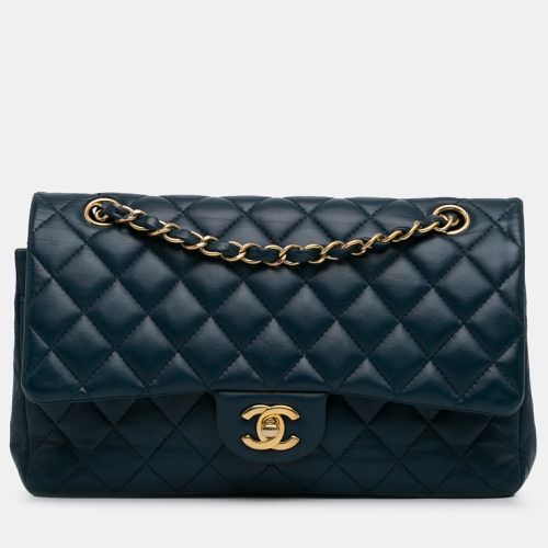 Chanel Medium Classic Lambskin Double Flap Bag - Chanel - Modalova