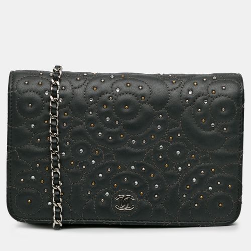 Chanel Black Leather Studded Camellia Wallet On Chain - Chanel - Modalova