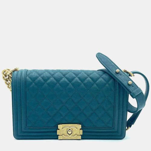 Chanel Green Caviar Leather Medium Boy Shoulder Bag - Chanel - Modalova