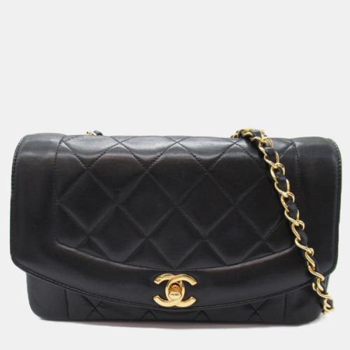 Chanel Black Leather Vintage Diana Shoulder Bag - Chanel - Modalova