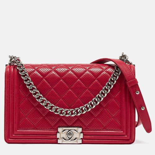 Chanel Red Quilted Perforated Leather New Medium Boy Bag - Chanel - Modalova