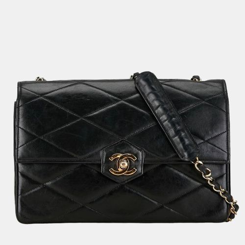 Quilted Lambskin Diamond Flap Bag - Chanel - Modalova