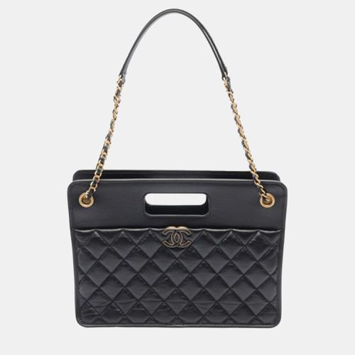 Chanel Black Aged Calfskin Leather CC Quilted Shopping Tote Bag - Chanel - Modalova