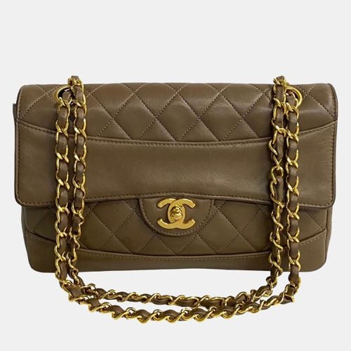 Chanel Brown Leather CC Quilted Leather Shoulder Bag - Chanel - Modalova